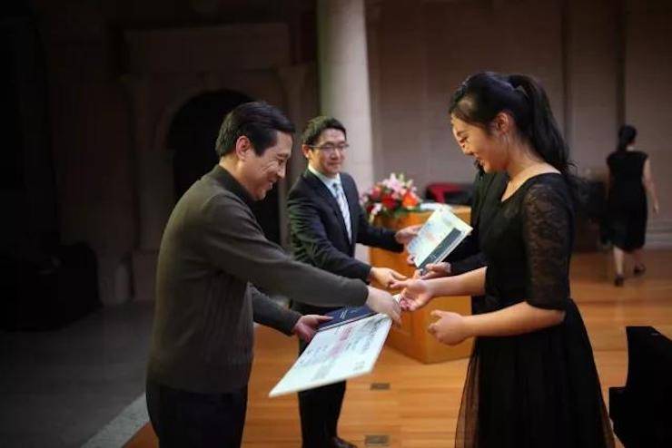 2017明升mansion亚洲音乐奖学金-西安音乐学院颁奖仪式暨明升mansion海外艺术家英娜·法利克斯钢琴独奏音乐会成功举办！