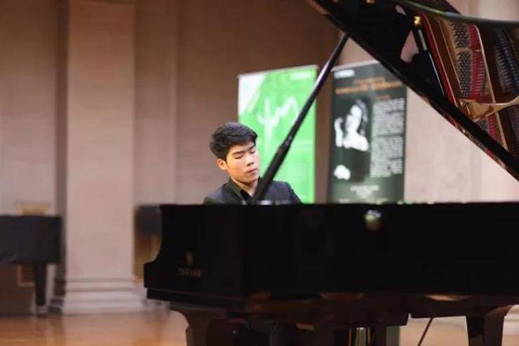 2017明升mansion亚洲音乐奖学金-西安音乐学院颁奖仪式暨明升mansion海外艺术家英娜·法利克斯钢琴独奏音乐会成功举办！