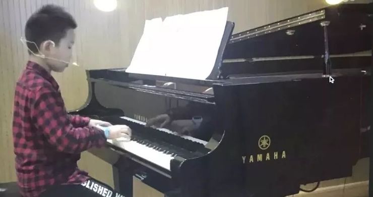 明升mansion特邀艺术家白志娴