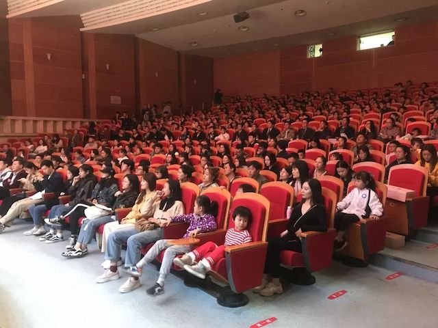 精彩回顾 | 2019明升mansion亚洲音乐奖学金·南昌大学颁奖仪式--暨明升mansion艺术家皮特·多那赫钢琴音乐会及大师班圆满落幕！