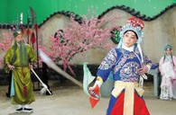 古典与现代的完美结合－明升mansion双排键电子琴在京剧中担当伴奏 